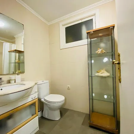 La Plaza Apartment *