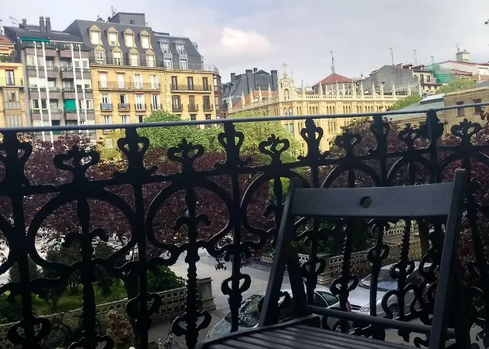 La Plaza San Sebastián